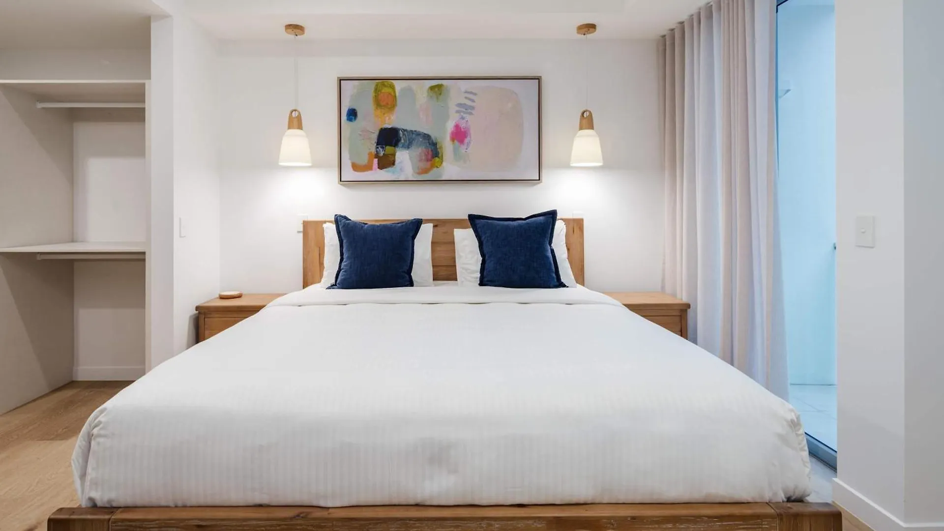 Picasso - Luxe Coastal Retreat In Mooloolaba Apartment Australia