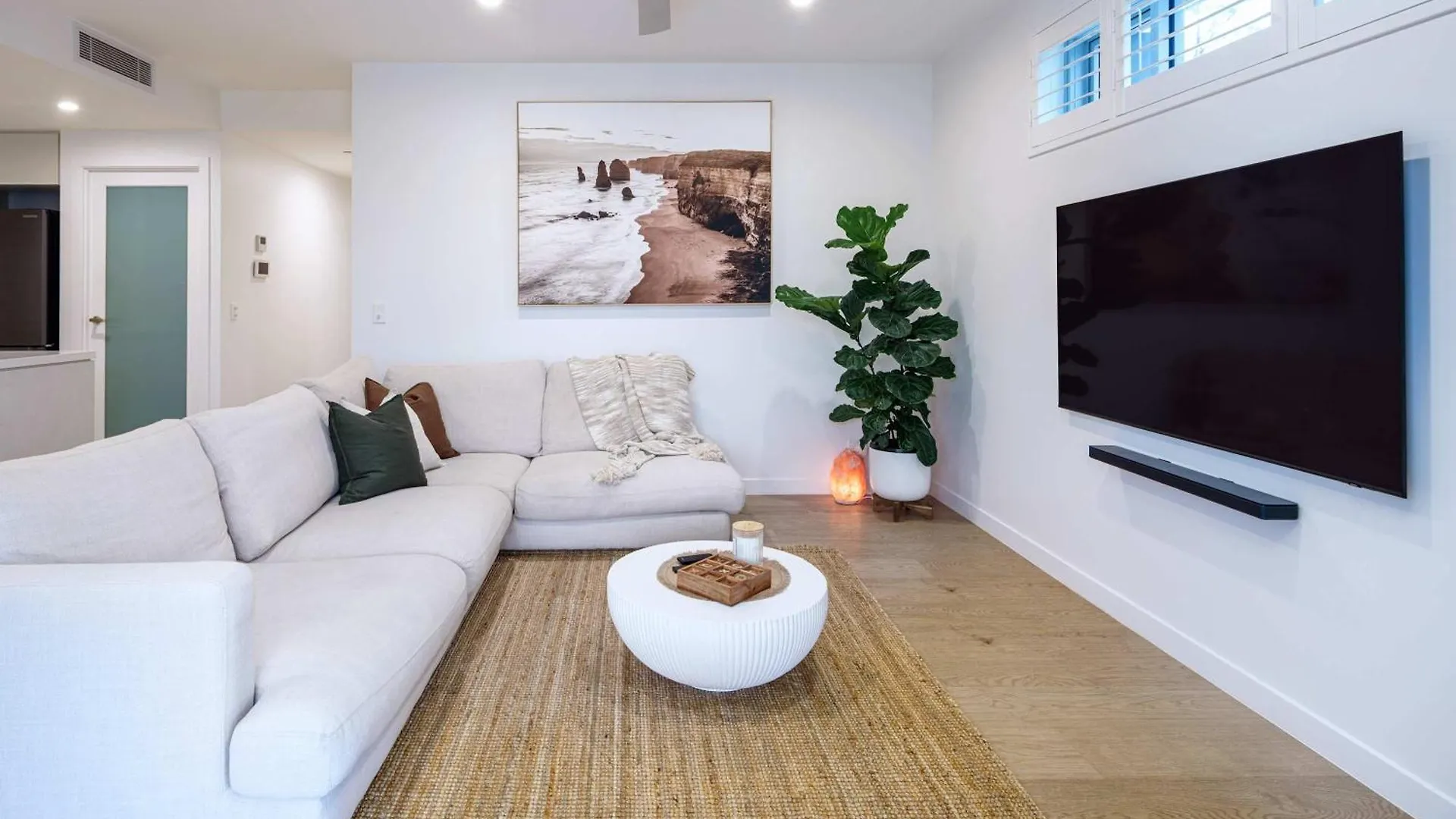 Picasso - Luxe Coastal Retreat In Mooloolaba Apartment Australia